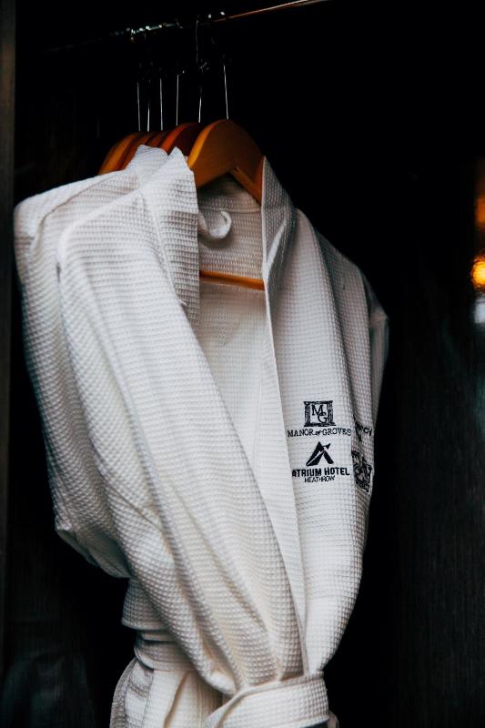 Superior Double or Twin Room with City View image 3