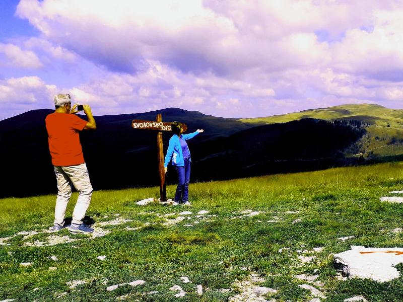 Deluxe Bungalow image 1