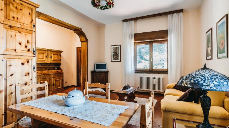 One-Bedroom House with Garden View image 4