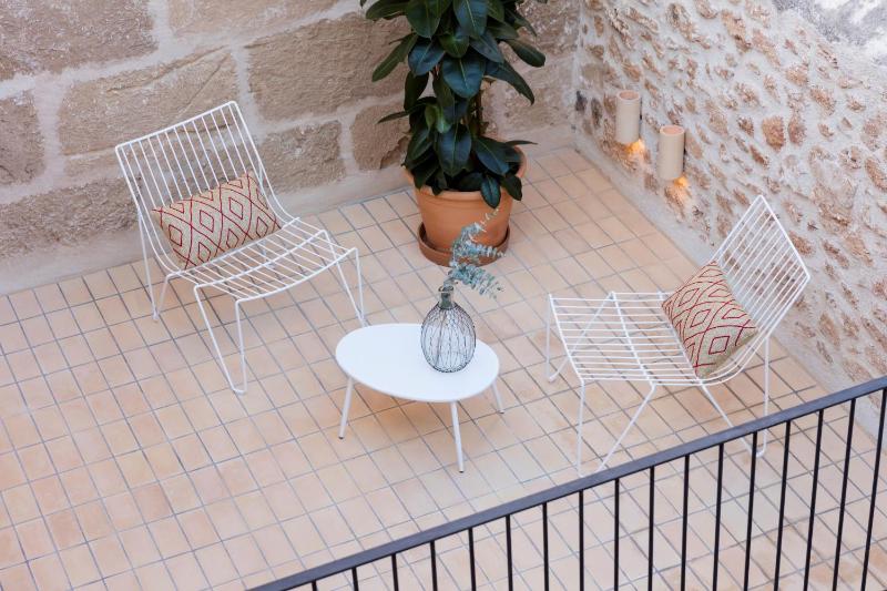 Double Room with Terrace image 2