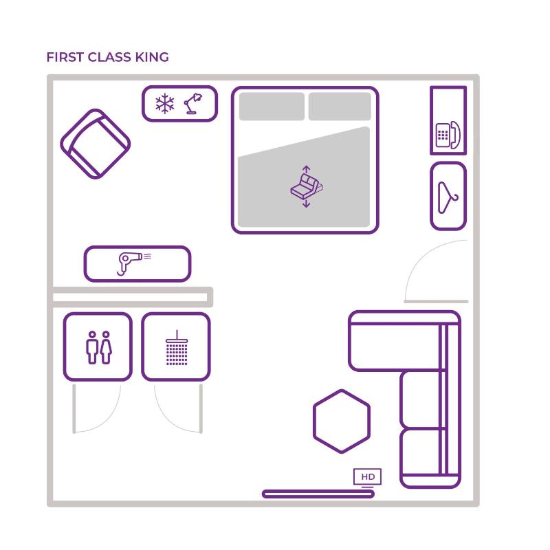 First Class King Room image 2
