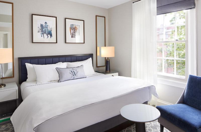 Classic King Room image 3