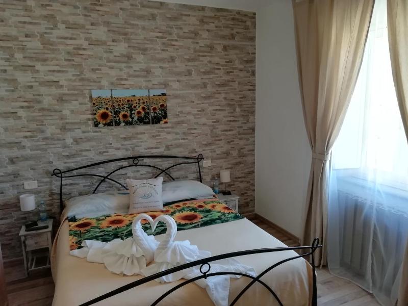 Double Room image 2