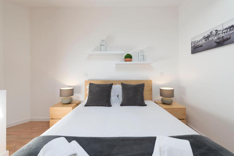 LovelyStay - A Little Slice of Heaven in Porto - image 6