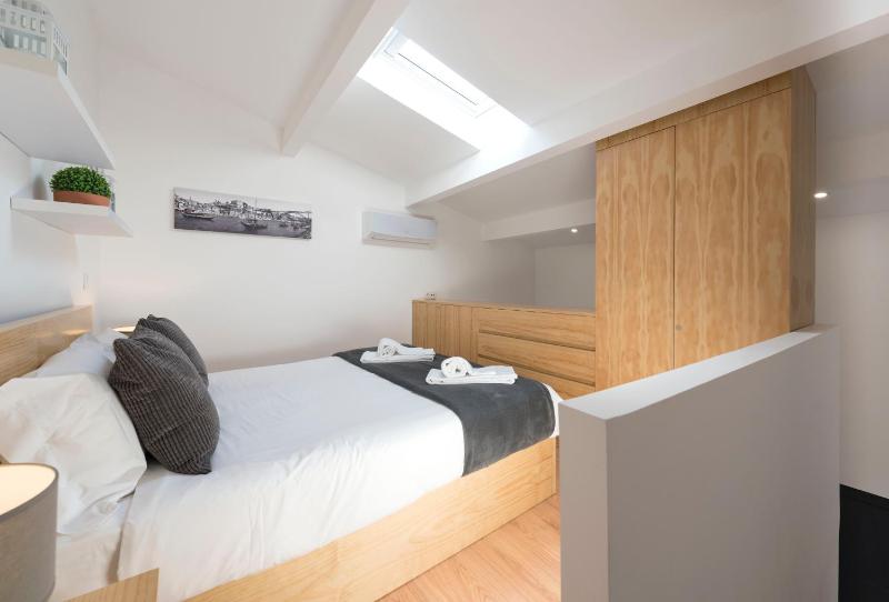 LovelyStay - A Little Slice of Heaven in Porto - image 12