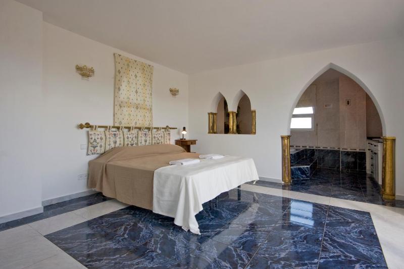 Villa image 4