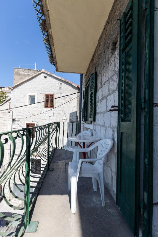 Apinelo Port Rooms - image 6