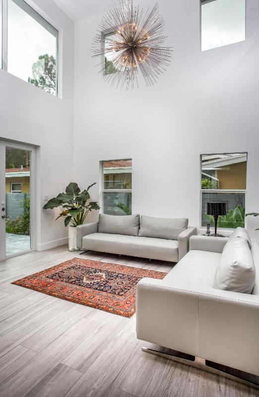 CASA HERMÈS Wilton Manor - Gay Guesthouse - image 16
