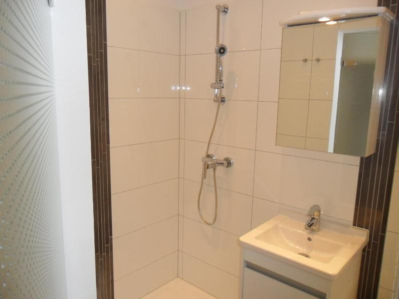 Quadruple Room image 3