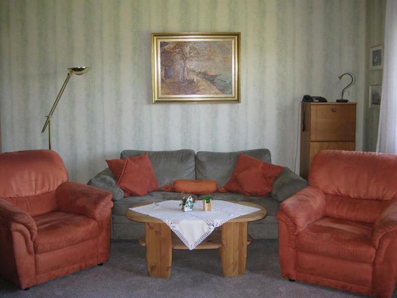 One-Bedroom Apartment image 2