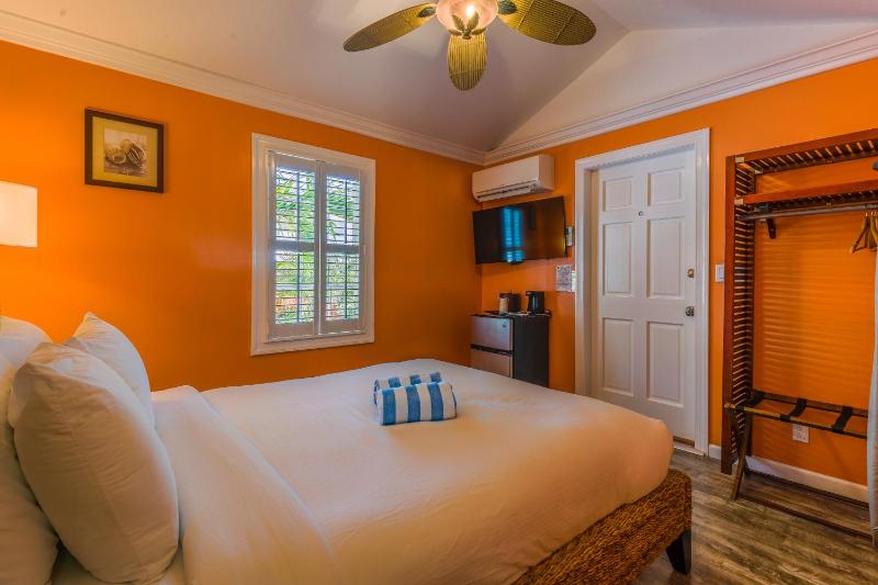 Duval Inn - Key West - image 17