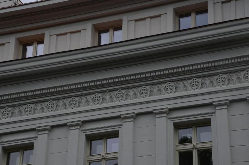 Chevron Hotel - image 12