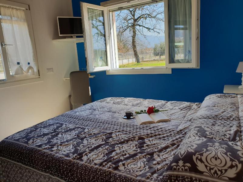 Deluxe Double Room (2 Adults + 1 Child) image 2