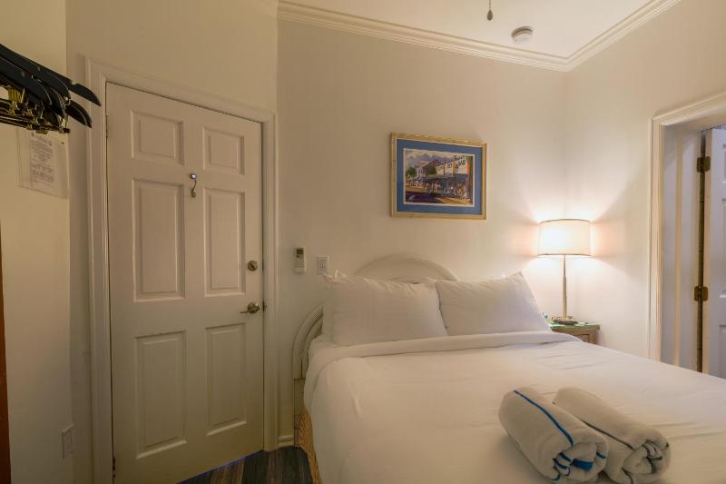 Duval Inn - Key West - image 27