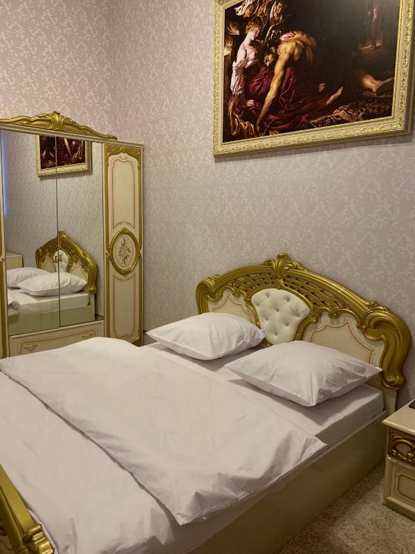 King Room image 2