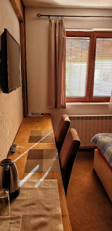 Standard Double or Twin Room with Garden View image 2