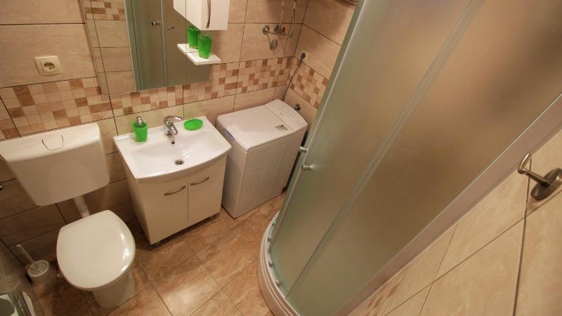 Apartment Mario - image 5