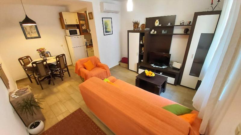 Apartment Mario - image 8