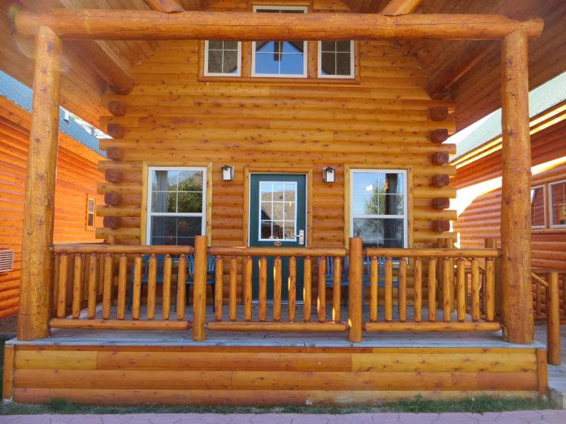 Two Story Log Cabin  image 4