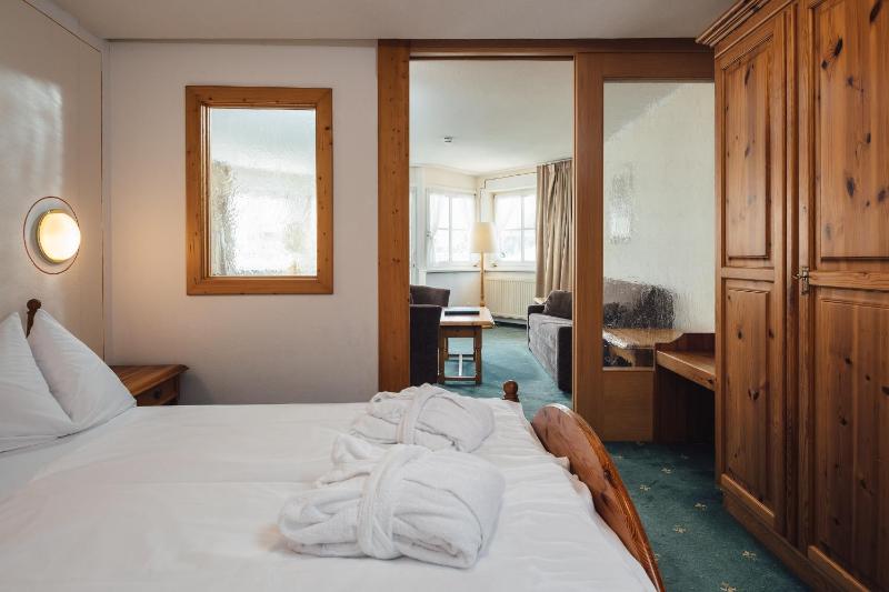 Suite with Balcony image 2