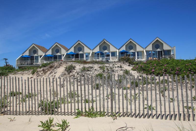 Two Bedroom Townhouse - Oceanfront image 2