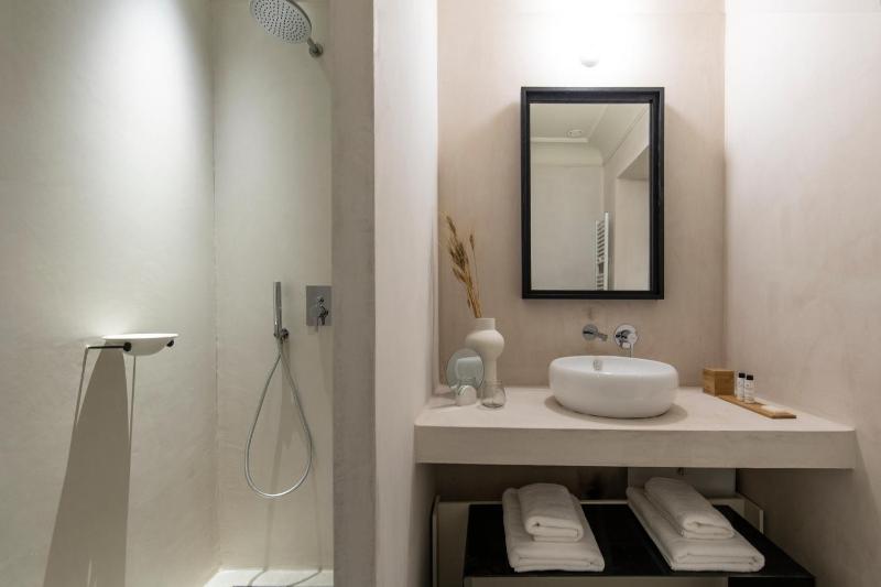 Superior Suite image 4