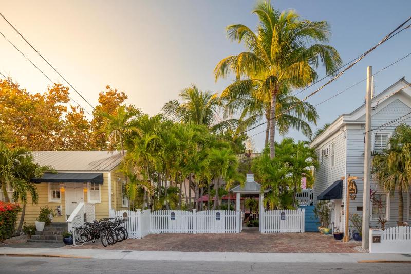 Duval Inn - Key West - image 37