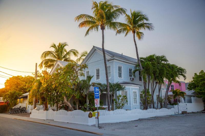 Duval Inn - Key West - image 2