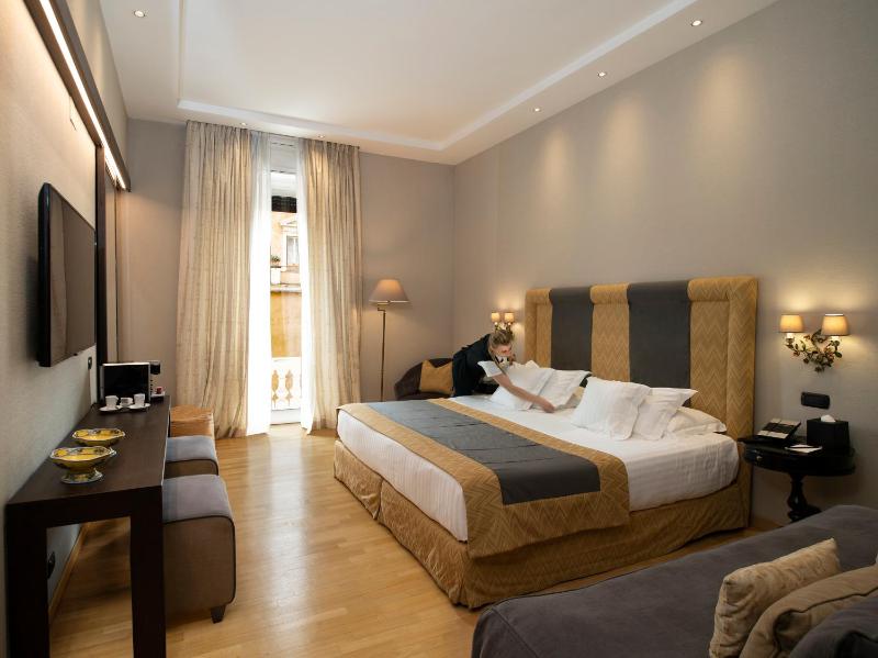 Deluxe Double Room with Spa Bath  image 3