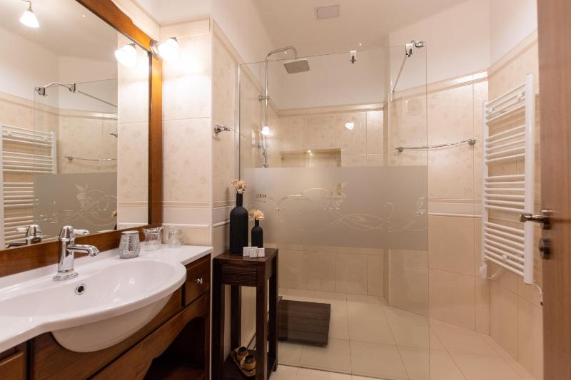 Unique Luxury Rooms - image 16