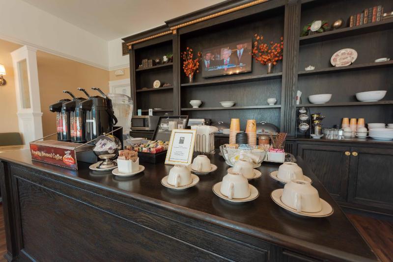 Stanyan Park Hotel - image 13