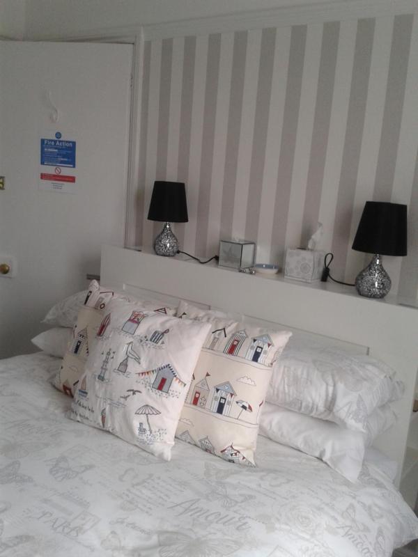 Standard Double Room image 1