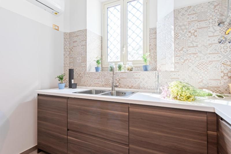 GuestHost - Catania City Center Apartment - image 13