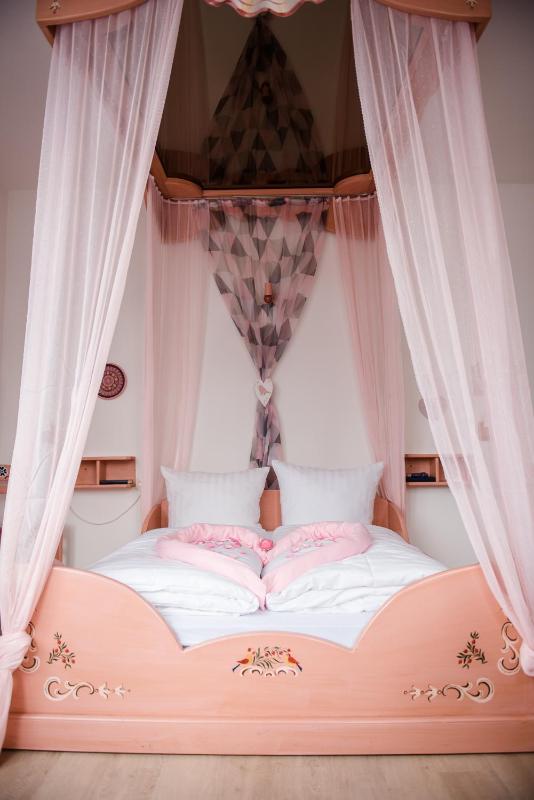 Budget Double Room image 1