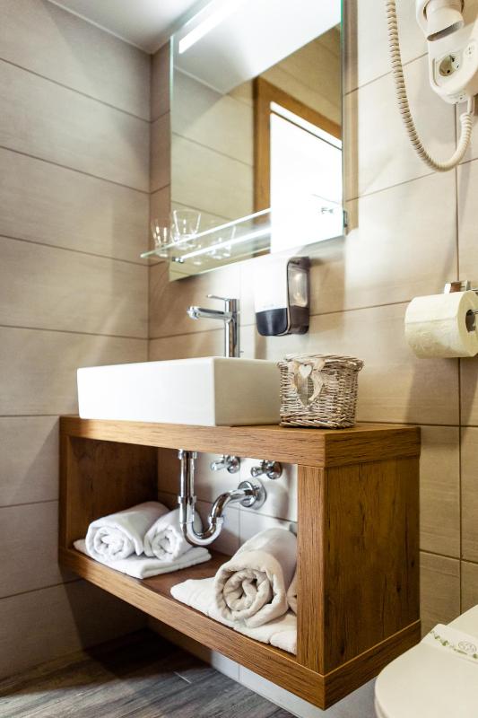 Quadruple Suite image 2