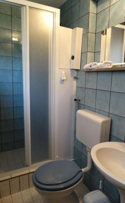 Studio Apartment 1 image 2