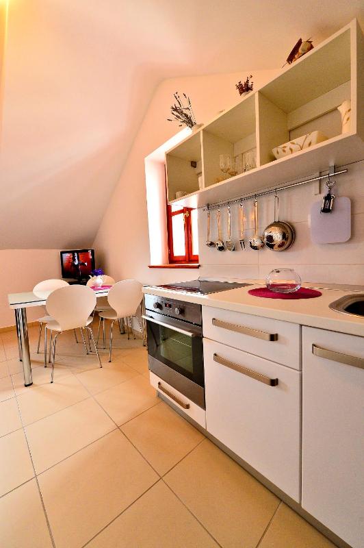 Sunny Bobica Apartments - image 32