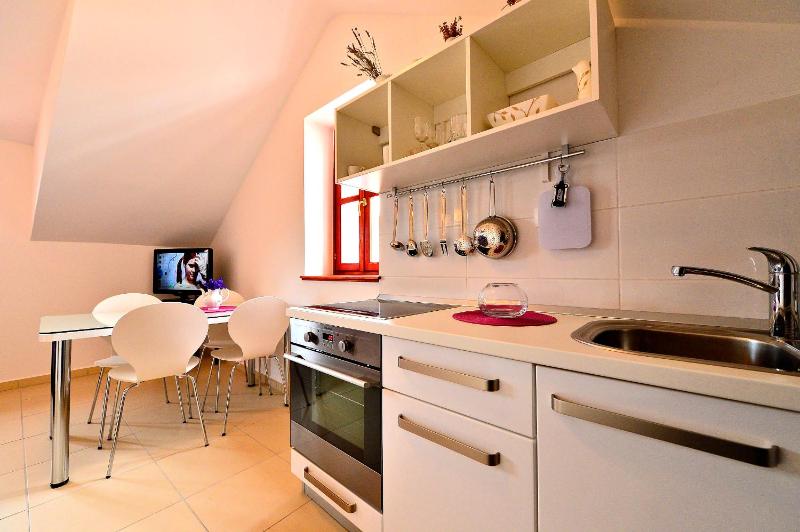 Sunny Bobica Apartments - image 43