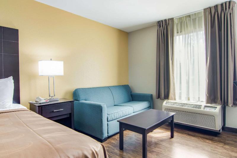 King Room image 2