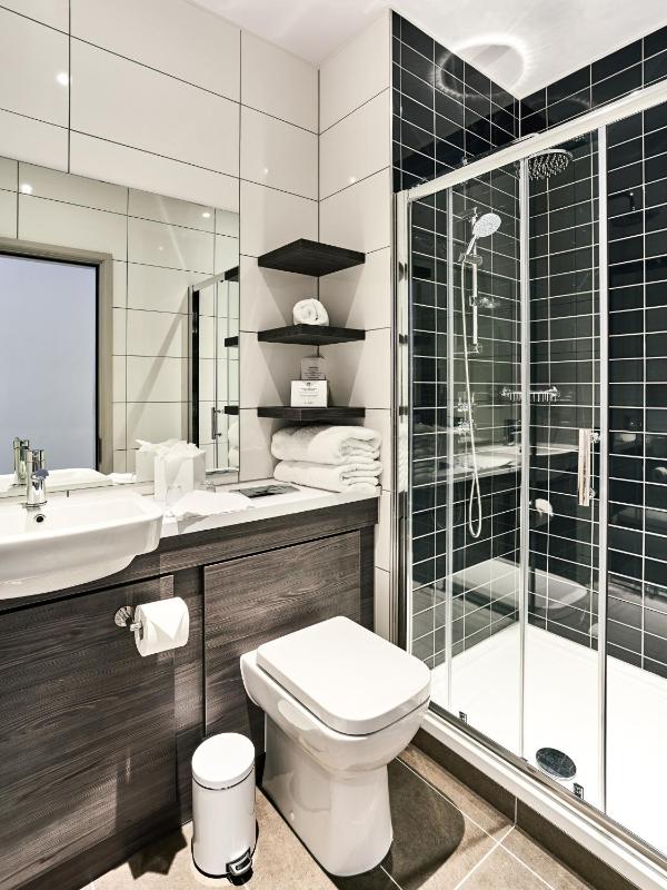 Studio Apartment image 3