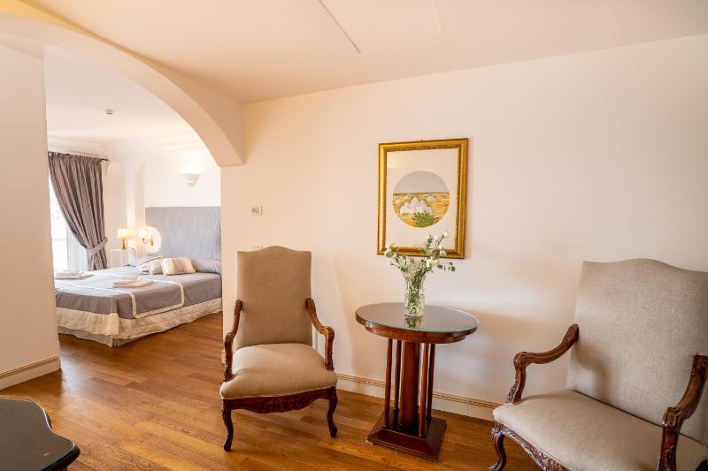 Suite with Balcony image 2