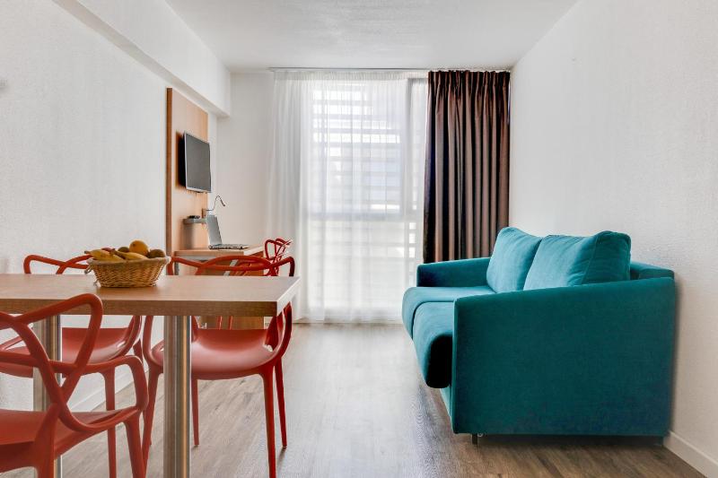 One-Bedroom Apartment (4 Adults) image 1