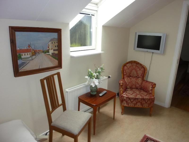 Quadruple Room image 4