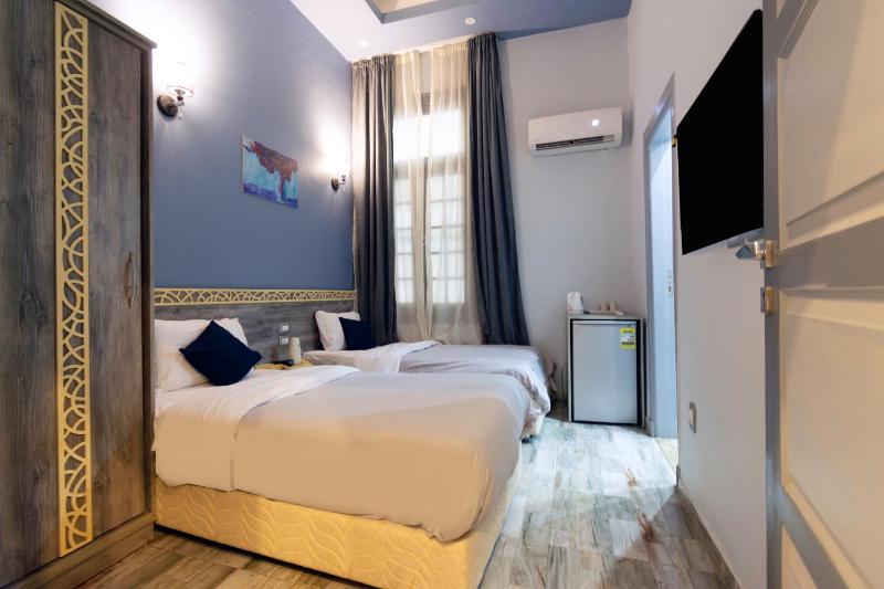 Australian Deluxe Hostel - image 2