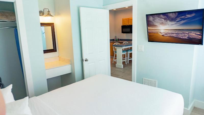 Two-Bedroom Suite image 2