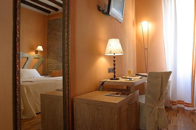 Superior Double or Twin Room image 2