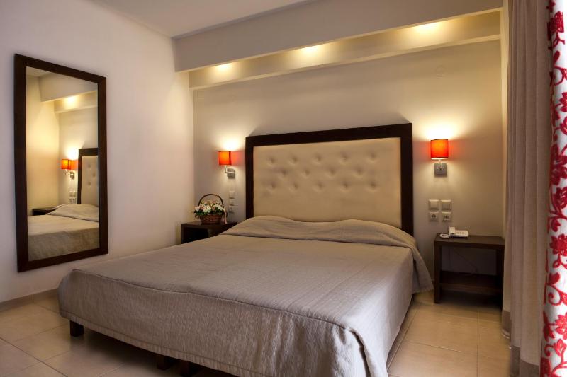 Superior Double Room with Sea View image 1