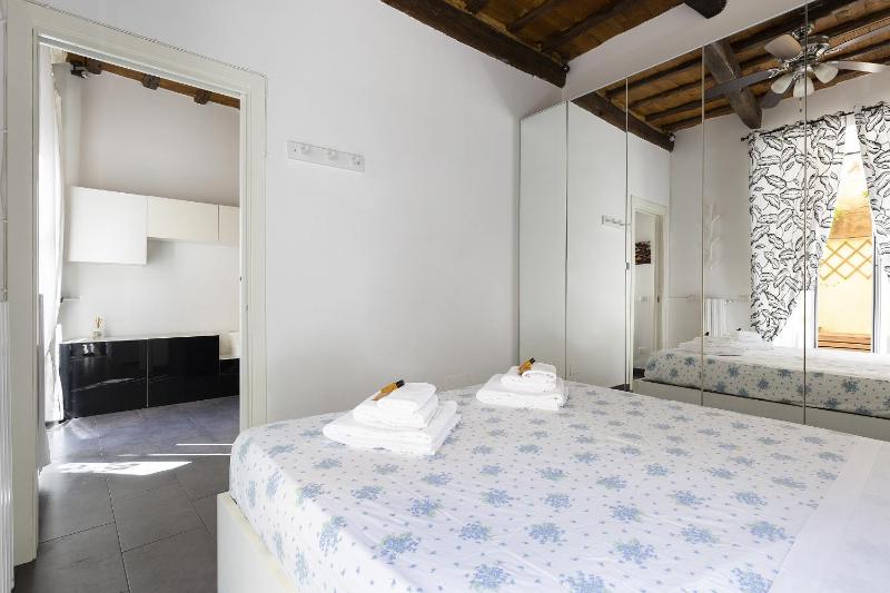 Apartment image 4