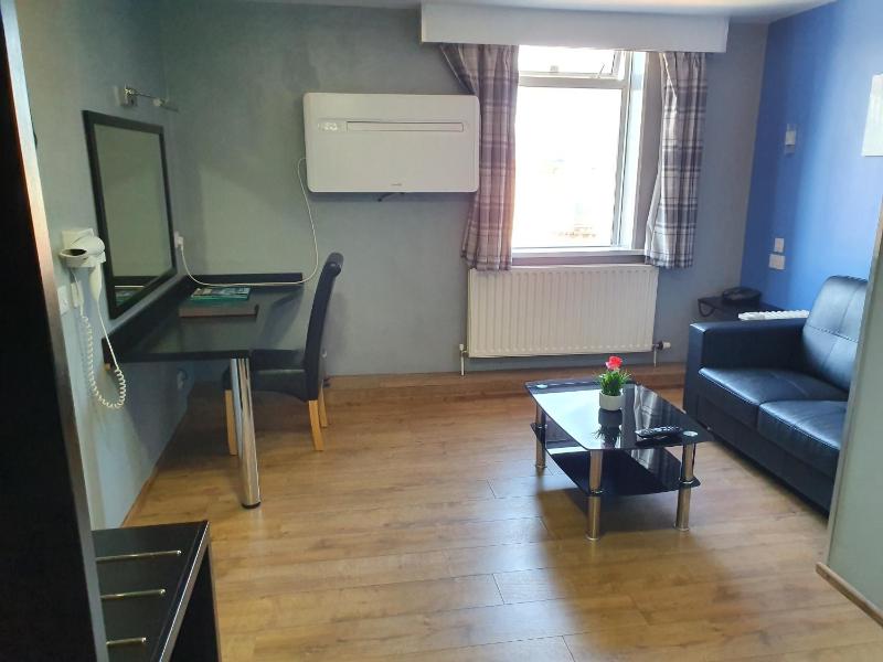 Junior Suite image 4