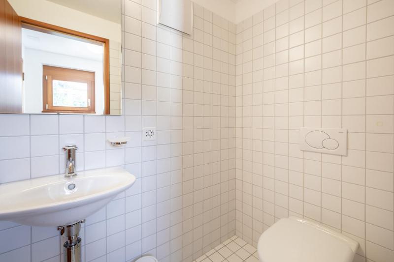 One-Bedroom Apartment image 4